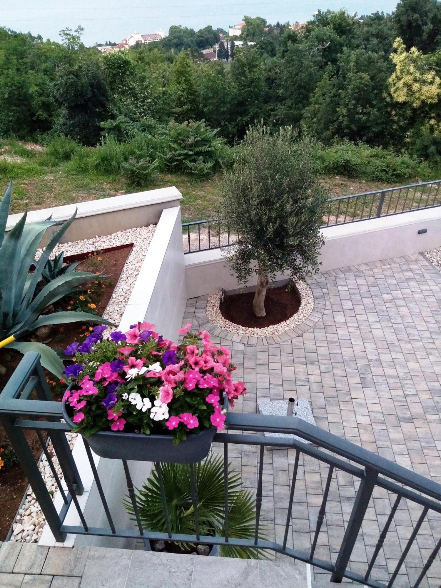 Apartment Ivy2 Ловран Екстериор снимка
